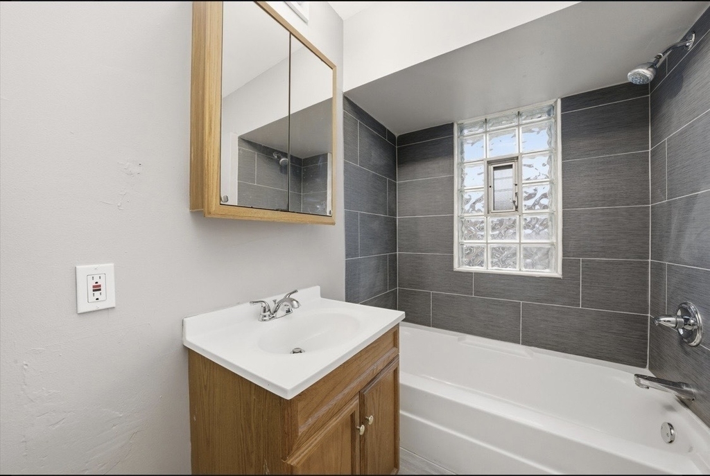 18335 Sherman Street - Photo 8