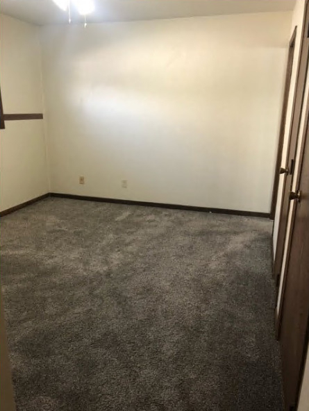1320 E 38th Street - Photo 4