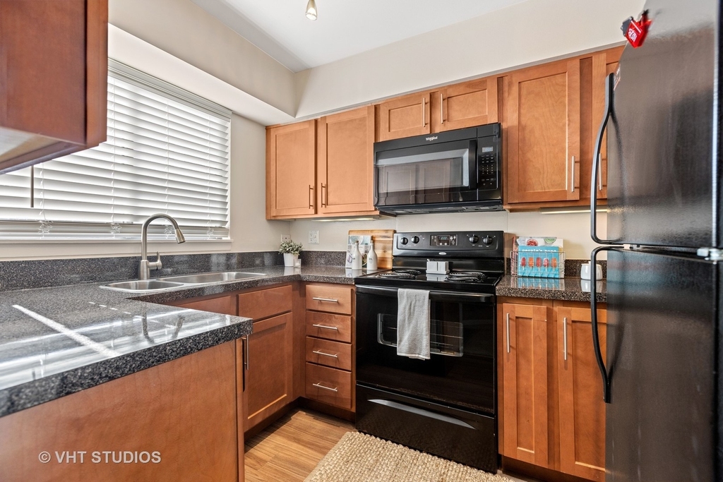1541 Westminster Drive - Photo 25