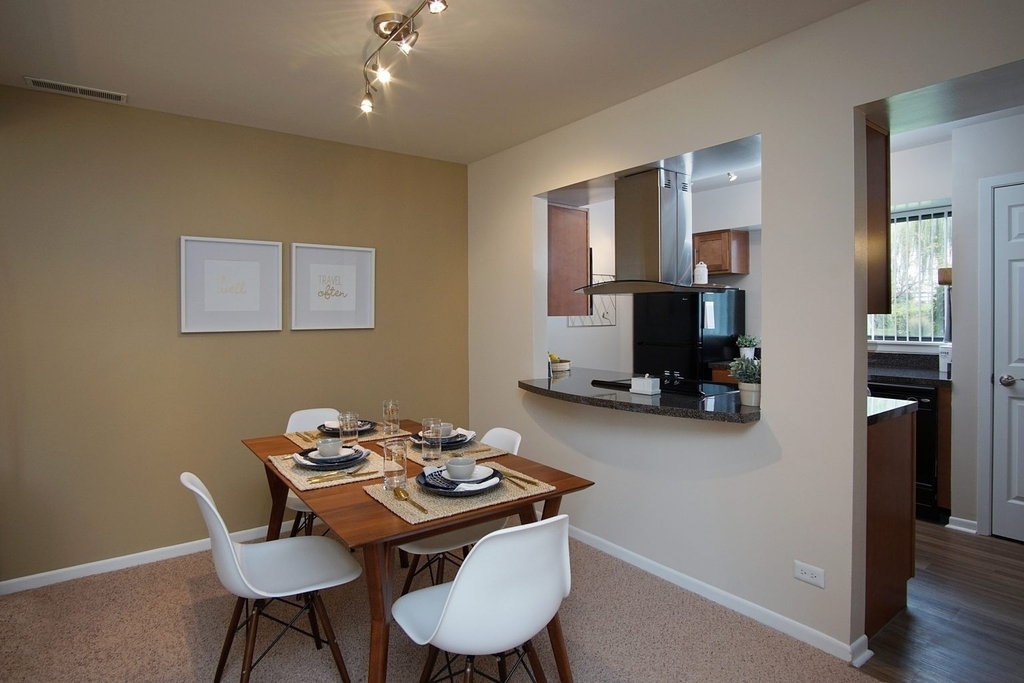 1541 Westminster Drive - Photo 29