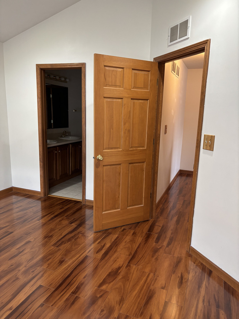 2598 Hillsboro Boulevard - Photo 7