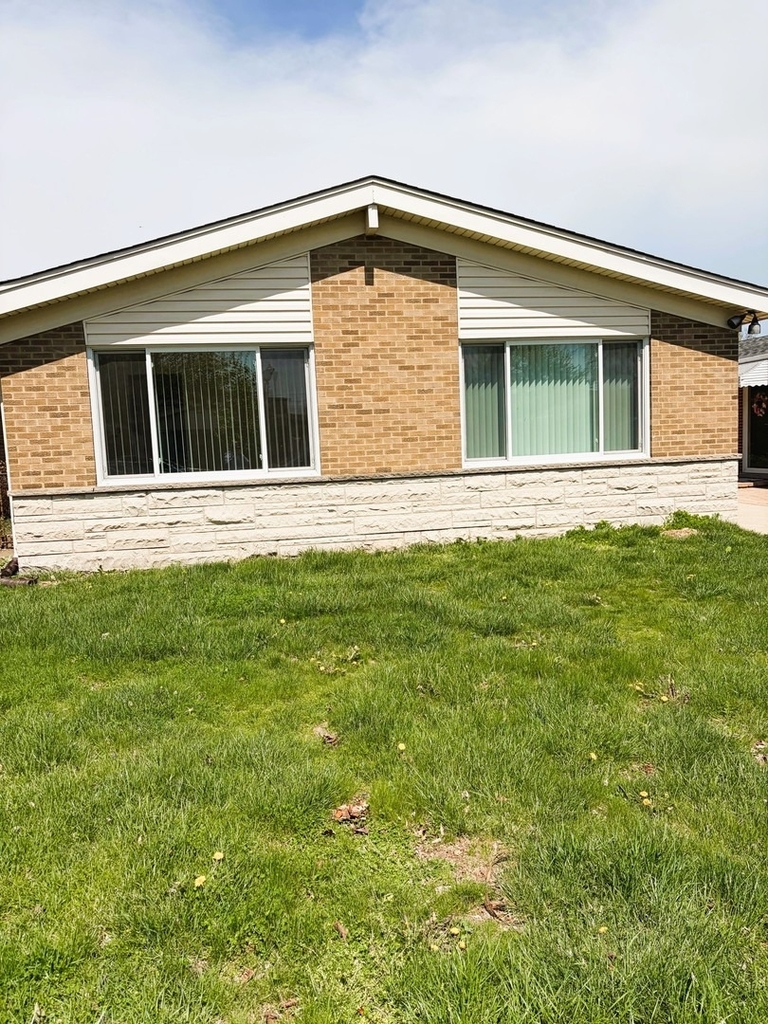 5250 Jarvis Avenue - Photo 0