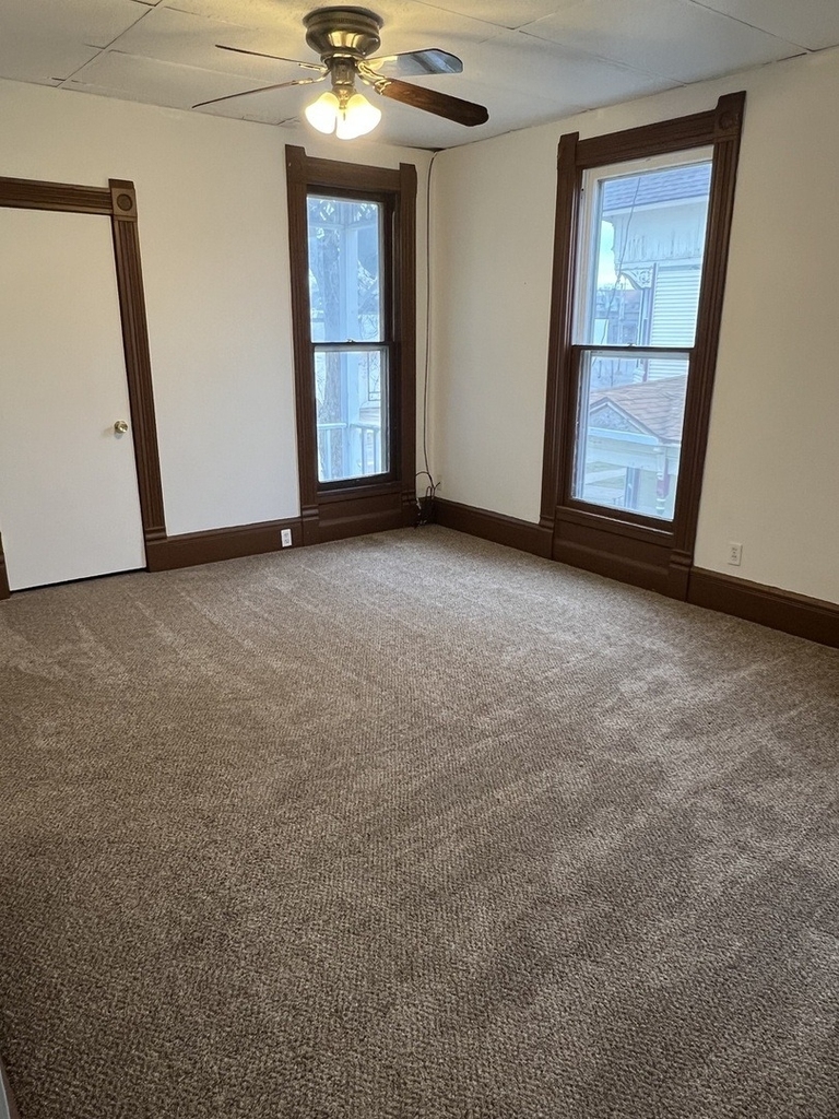 416 7th Avenue S - Photo 1