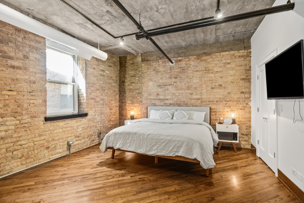 1830 Ridge Avenue - Photo 8