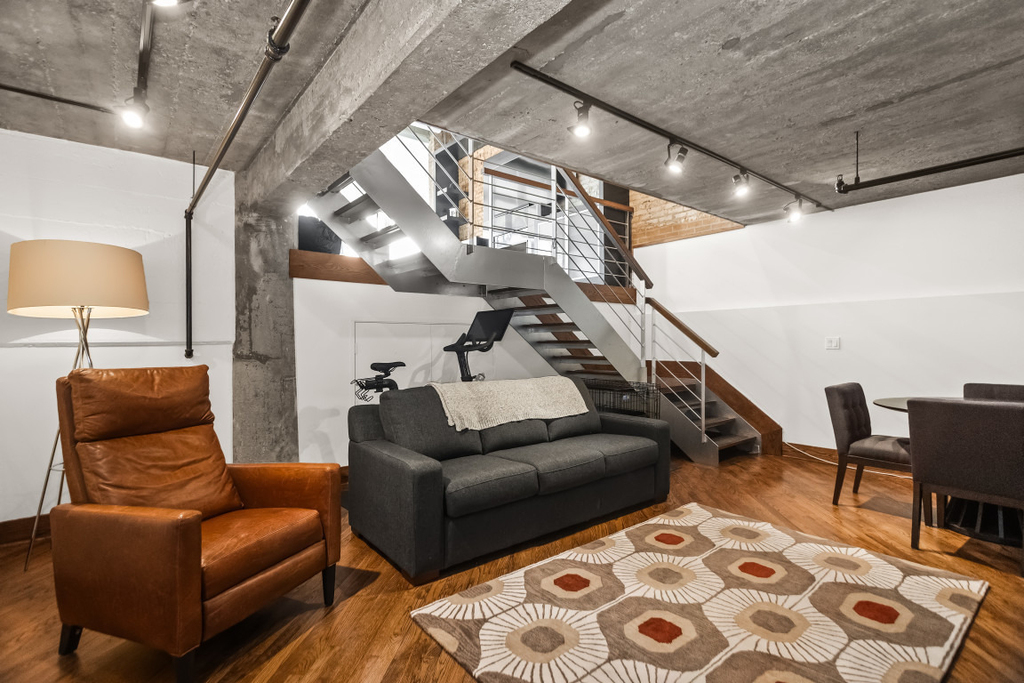 1830 Ridge Avenue - Photo 15