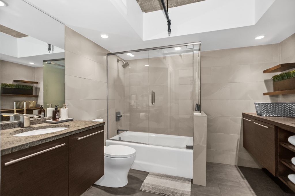 1830 Ridge Avenue - Photo 16