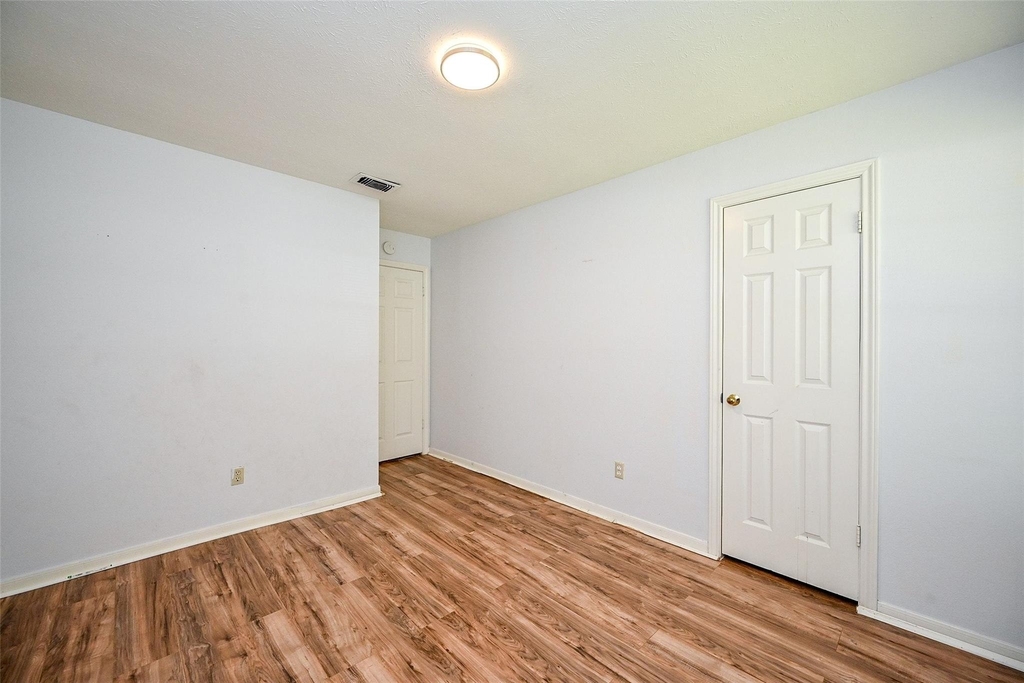 14431 Royal Hill Drive - Photo 19