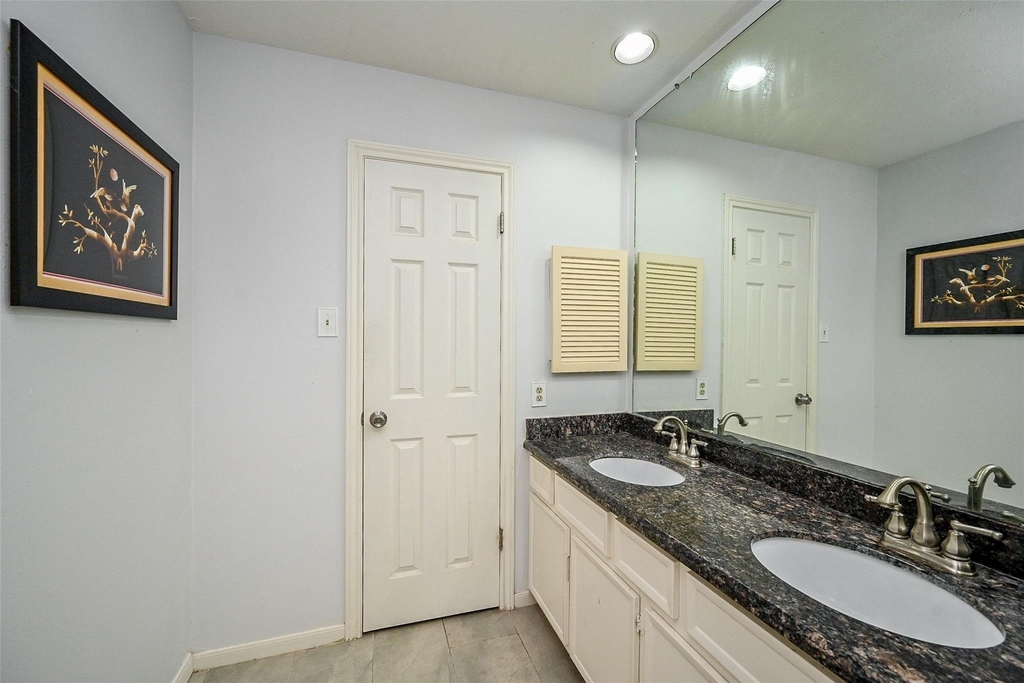 14431 Royal Hill Drive - Photo 15