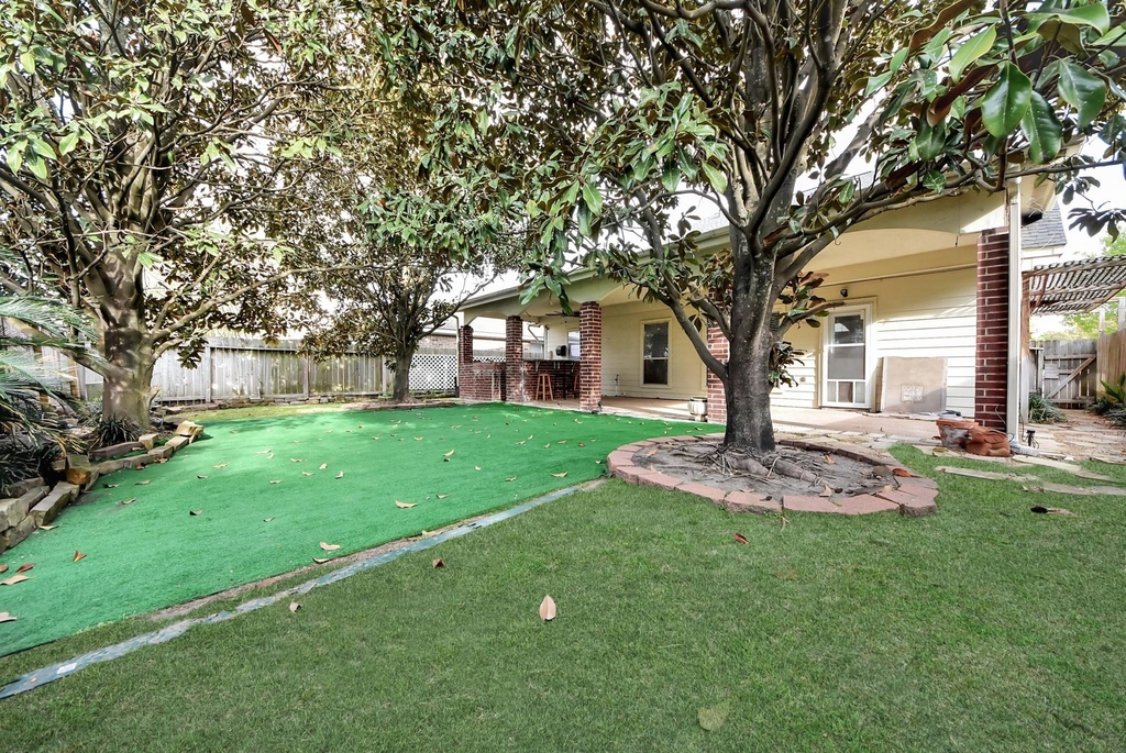 18315 Brenwood Menor Drive - Photo 43