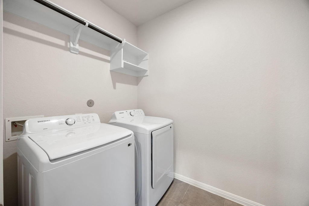 2226 Royal Ann Way - Photo 16