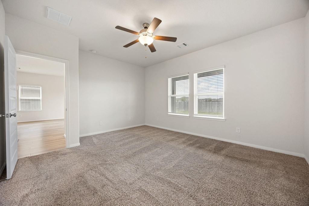 2226 Royal Ann Way - Photo 12