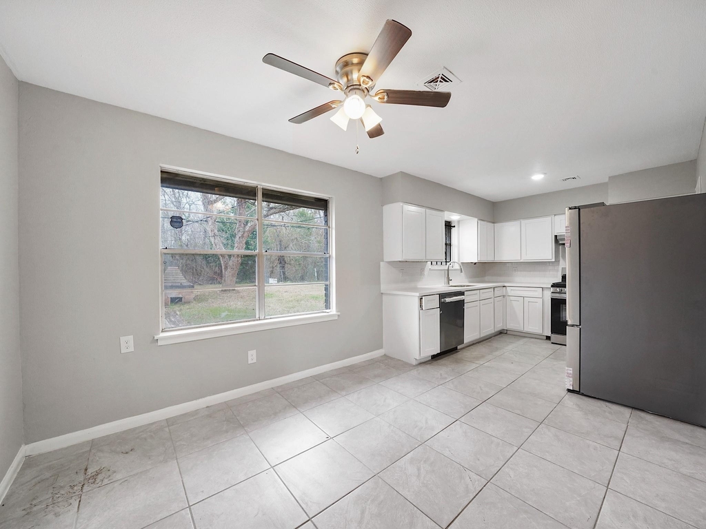 9347 Clearway Drive - Photo 5