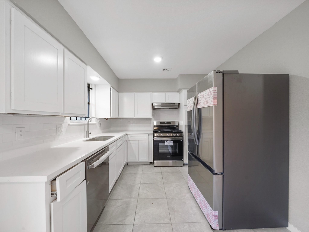 9347 Clearway Drive - Photo 6