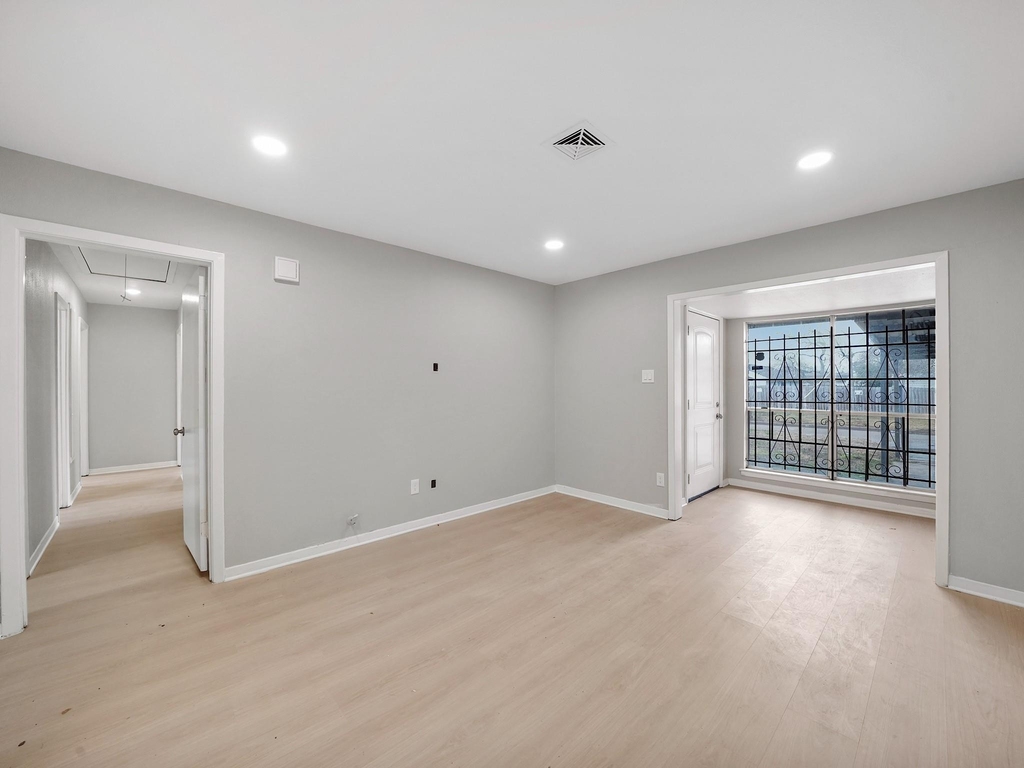 9347 Clearway Drive - Photo 3