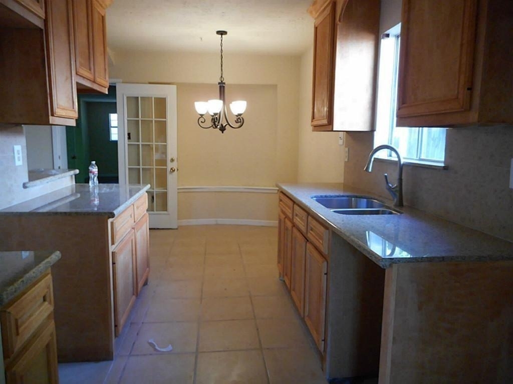 11226 Concho Street - Photo 8