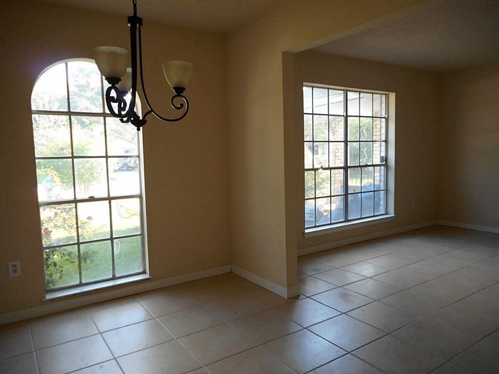 11226 Concho Street - Photo 6