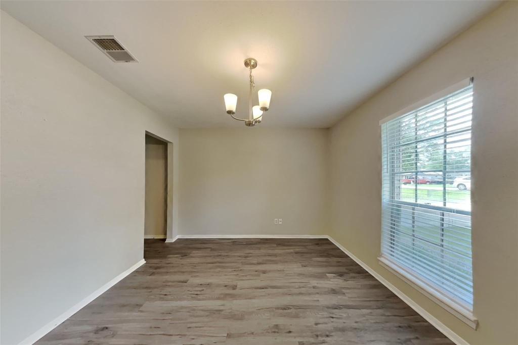 3419 Shadowcrest Lane - Photo 5