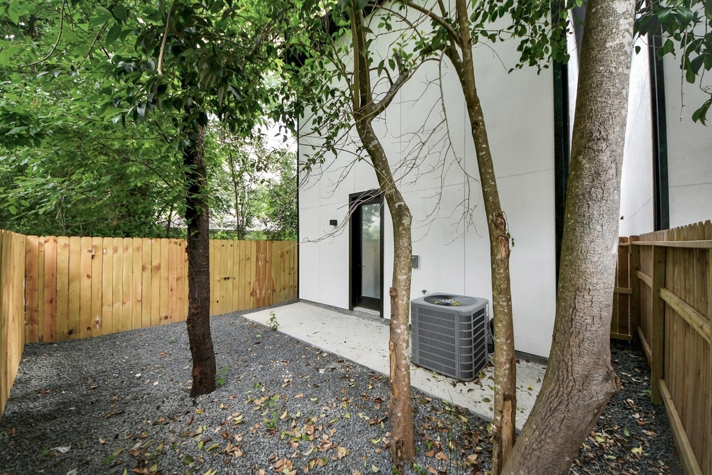 8313 Venus Street - Photo 33