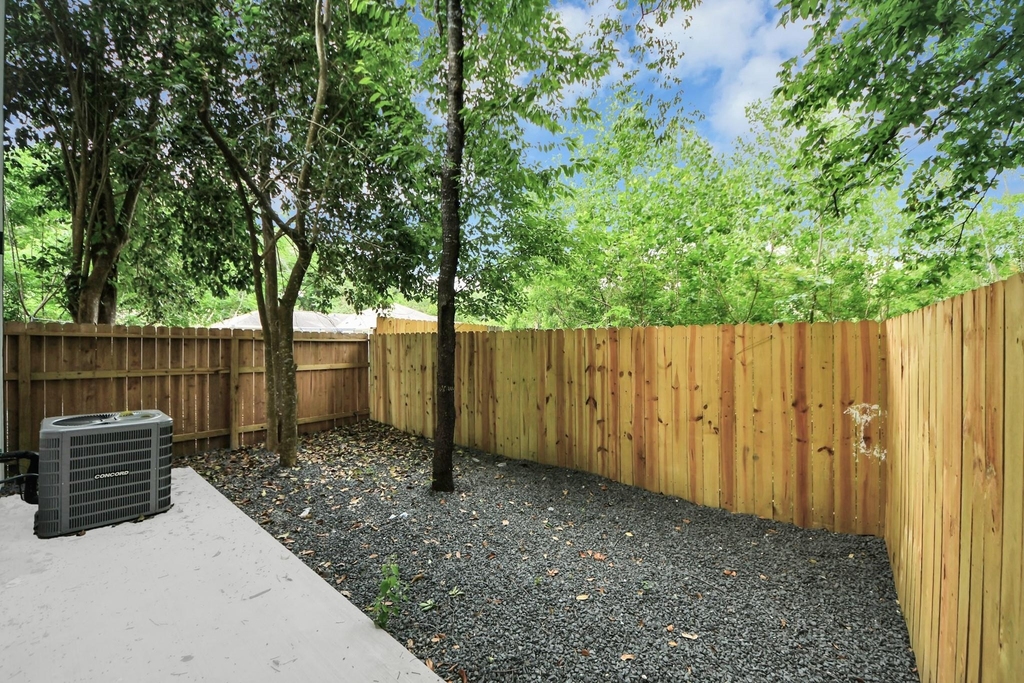 8313 Venus Street - Photo 31