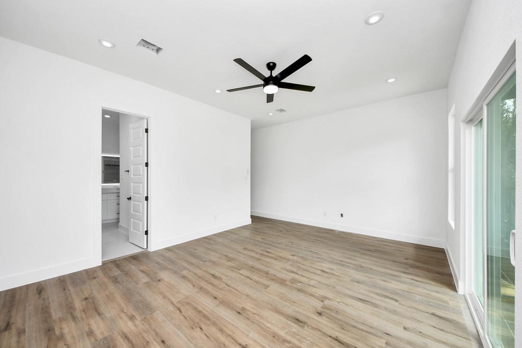 8313 Venus Street - Photo 17