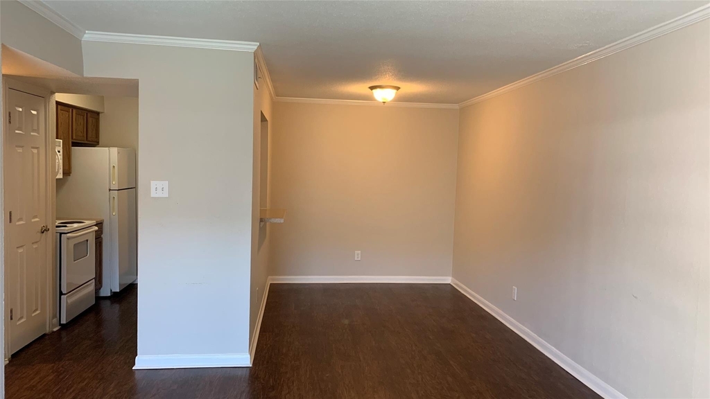 7315 Brompton Street - Photo 4