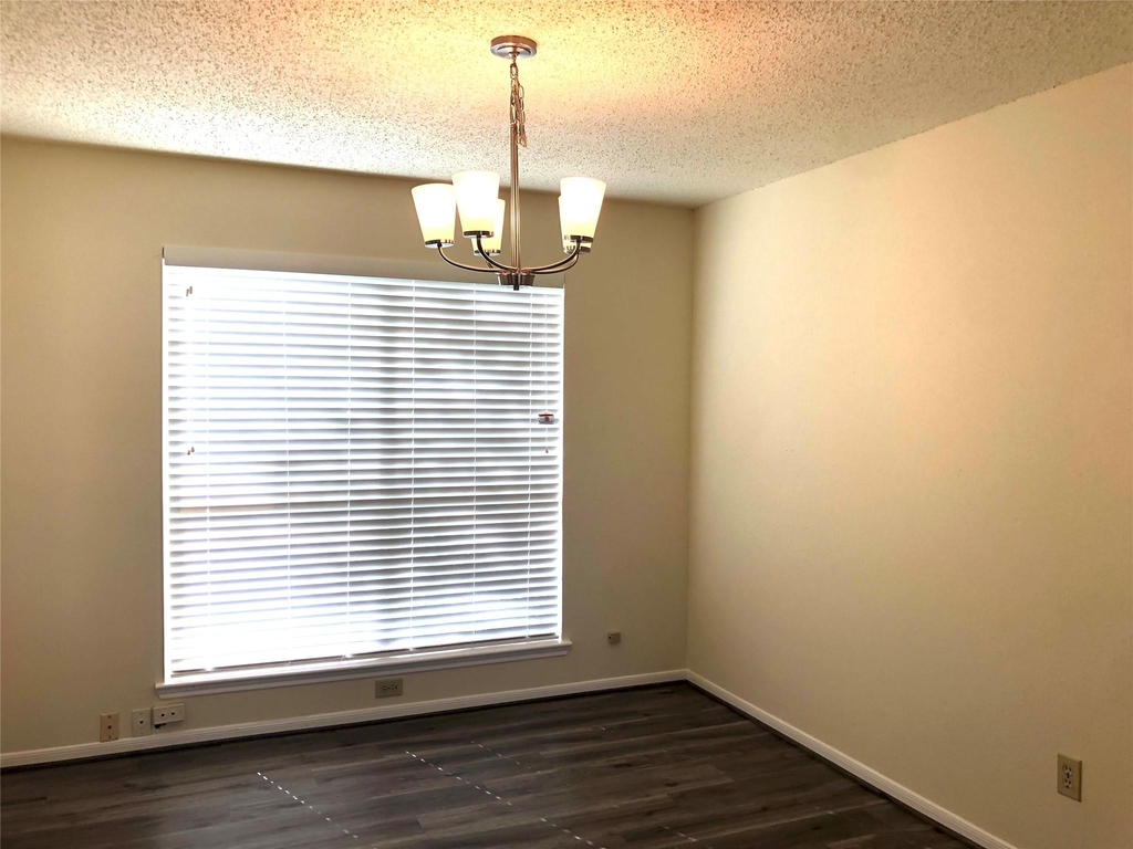 4819 Sunshine Drive - Photo 3