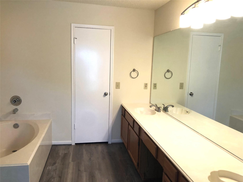 4819 Sunshine Drive - Photo 18