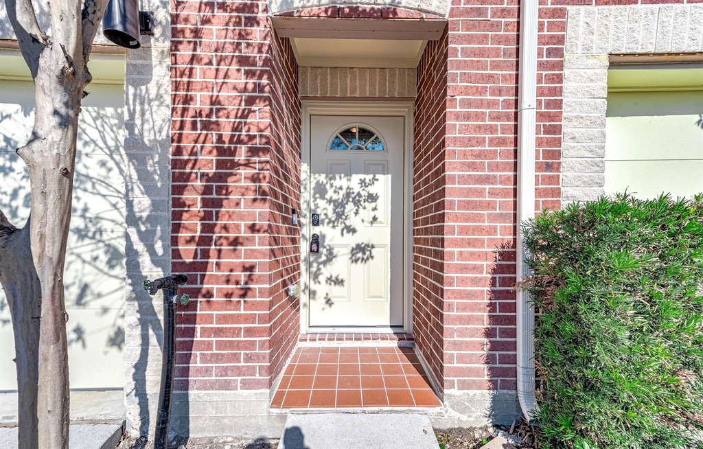 7650 Springhill Street - Photo 2