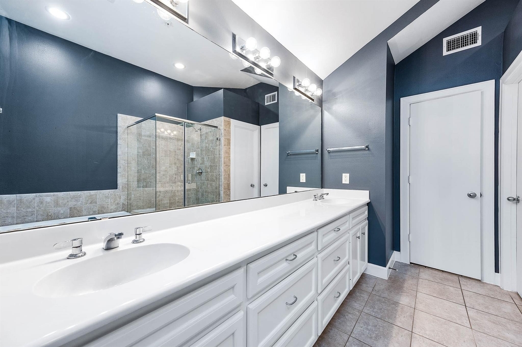 7650 Springhill Street - Photo 18