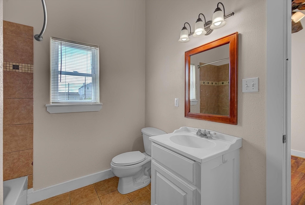 1017 11th Street - Photo 12