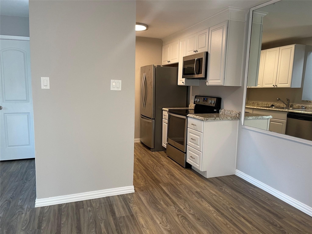 1516 Bay Area Boulevard - Photo 7