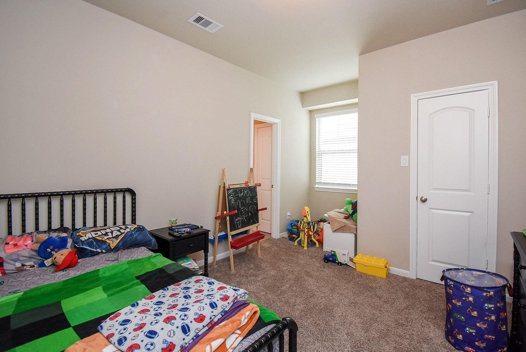 8726 Laurel Crest Drive - Photo 16