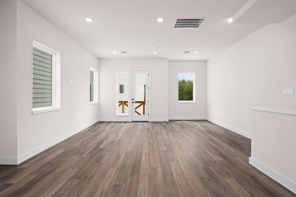 3905 Pinemont Drive - Photo 12