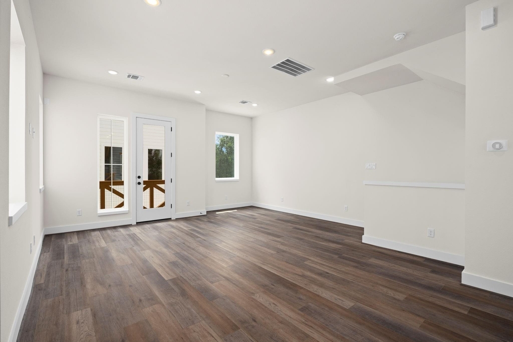 3905 Pinemont Drive - Photo 10