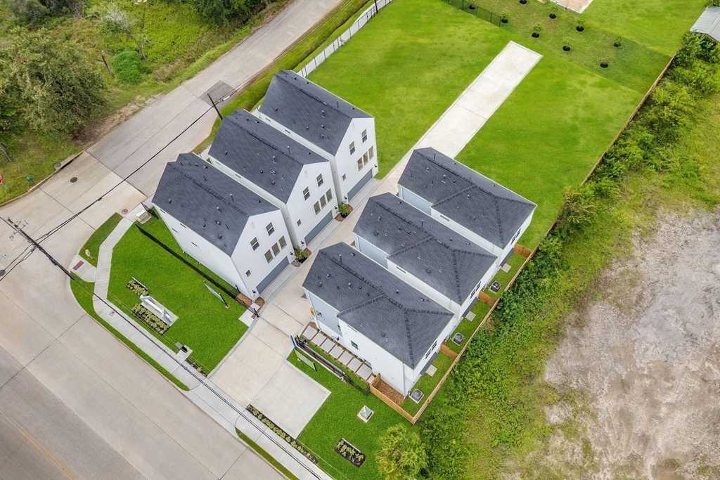 3905 Pinemont Drive - Photo 33