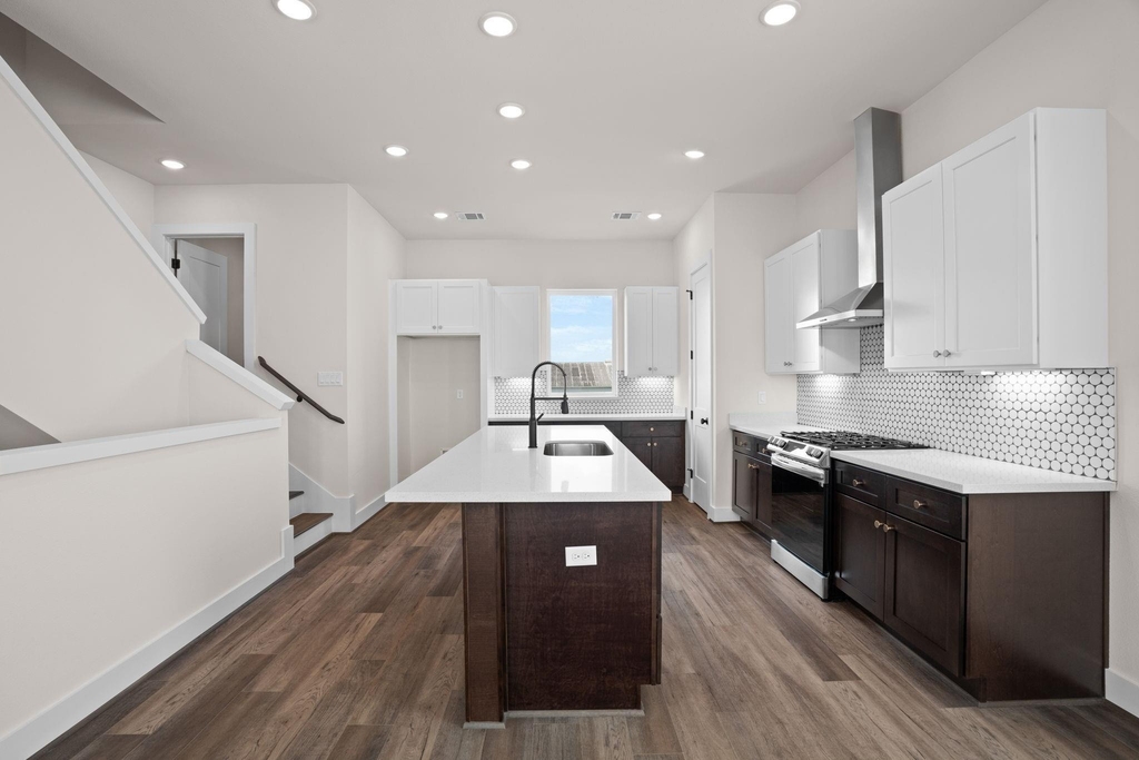 3905 Pinemont Drive - Photo 16