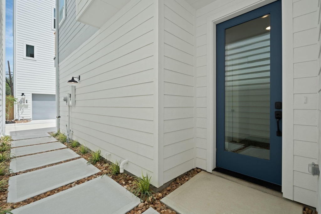 3905 Pinemont Drive - Photo 4