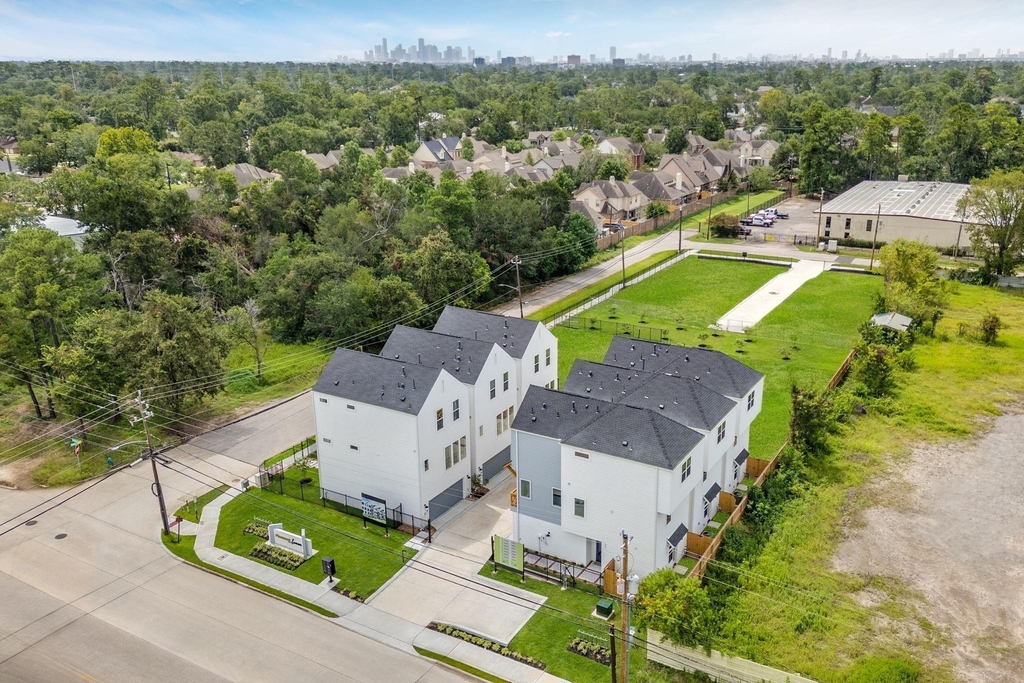 3905 Pinemont Drive - Photo 34