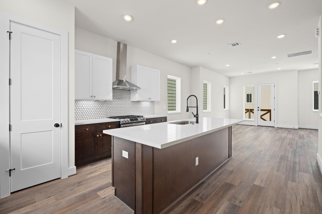 3905 Pinemont Drive - Photo 17