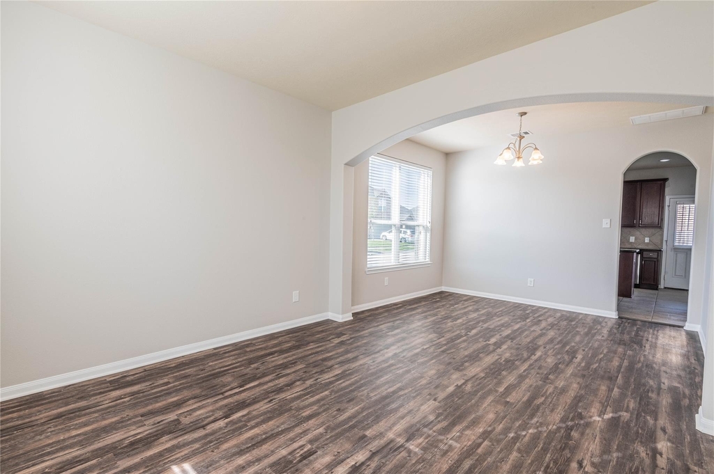 24726 Colonial Elm Drive - Photo 4