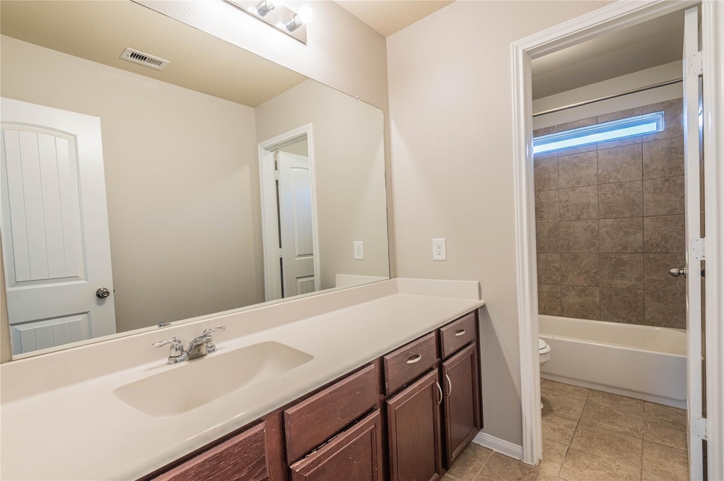 24726 Colonial Elm Drive - Photo 16