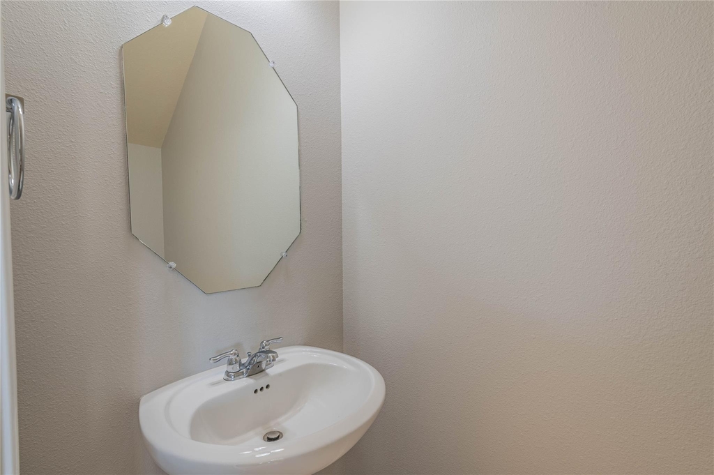 24726 Colonial Elm Drive - Photo 15
