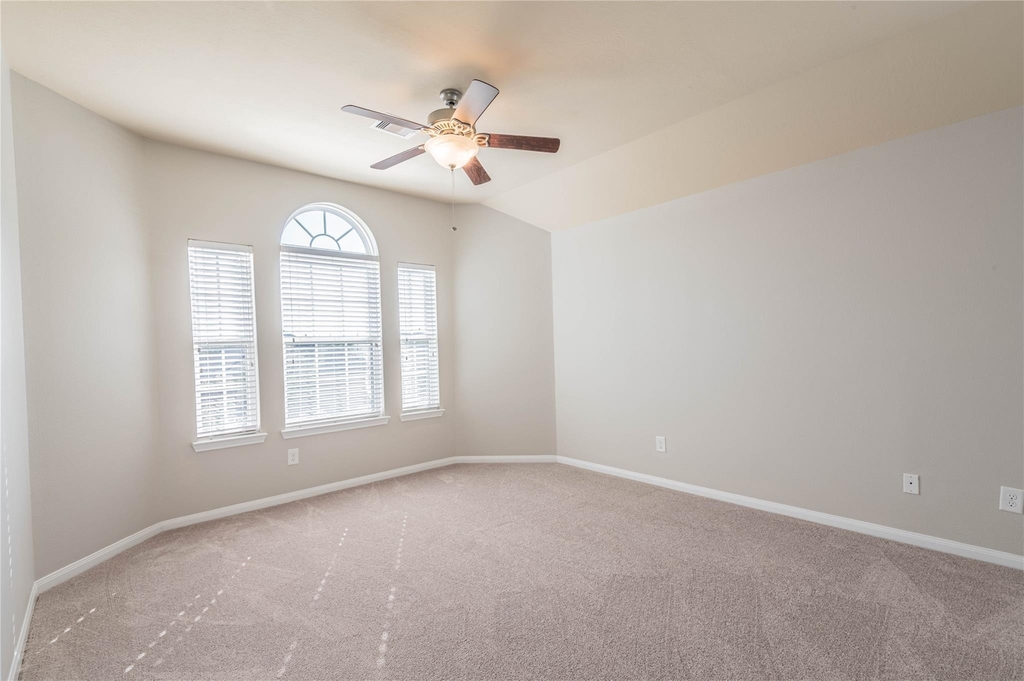 24726 Colonial Elm Drive - Photo 9