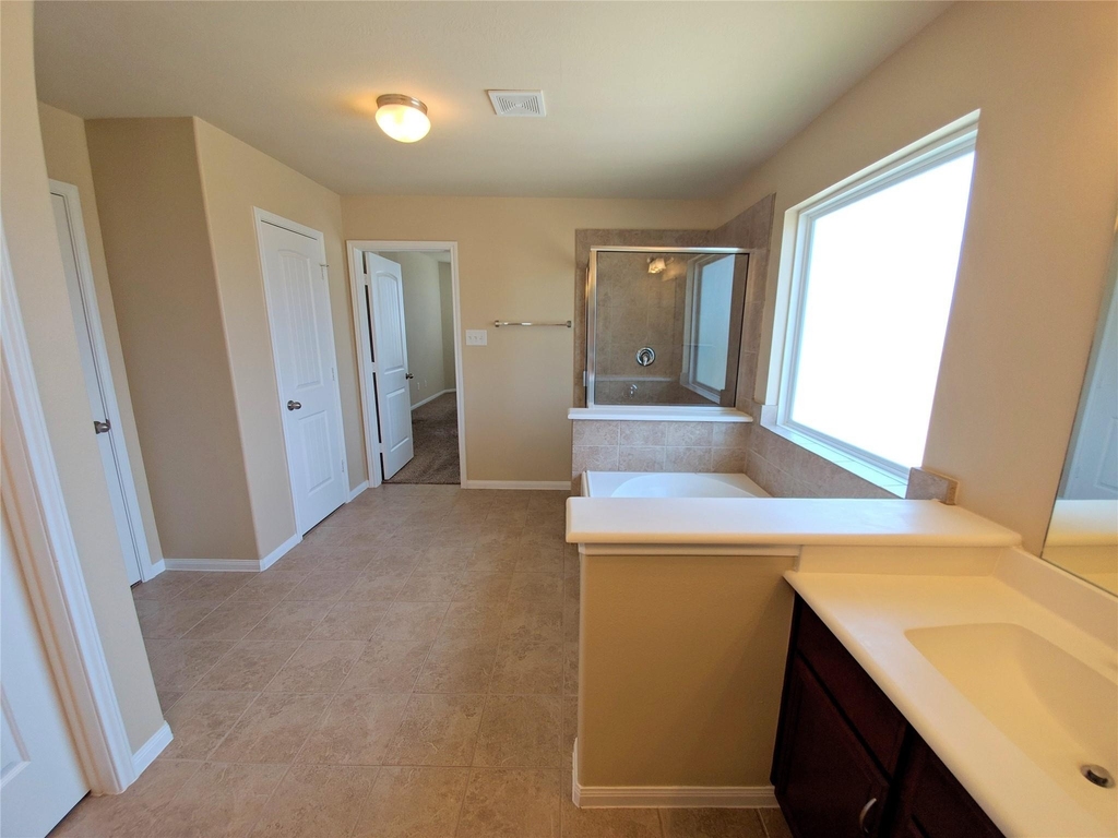 24726 Colonial Elm Drive - Photo 19