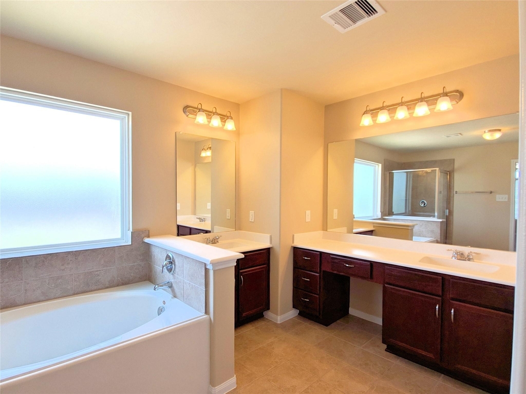 24726 Colonial Elm Drive - Photo 17