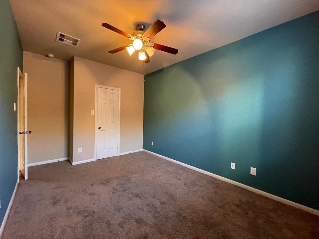 21554 Hawkspur Ridge Street - Photo 7