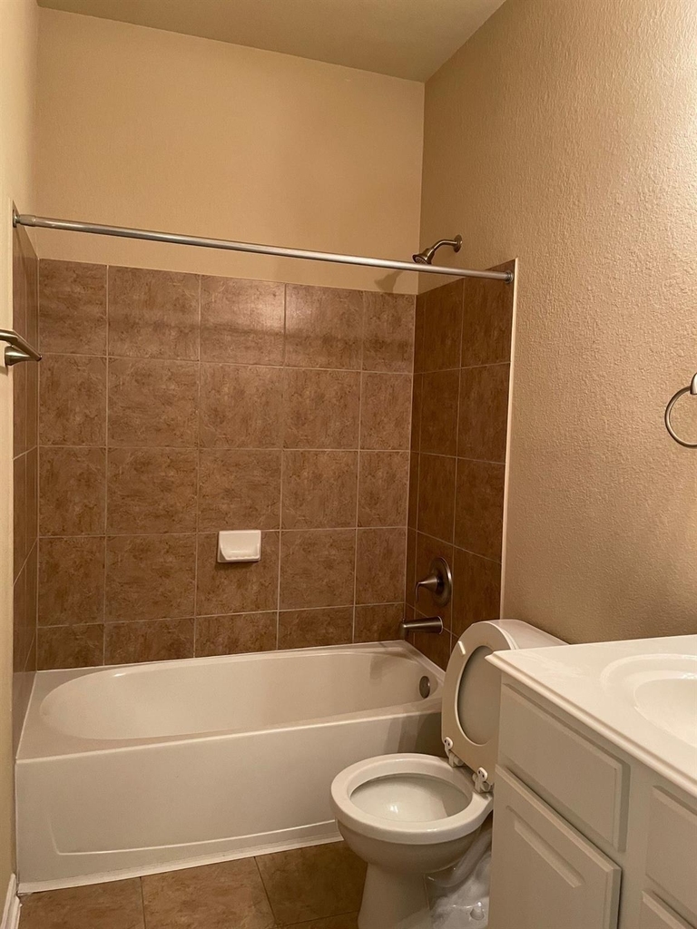 21554 Hawkspur Ridge Street - Photo 9