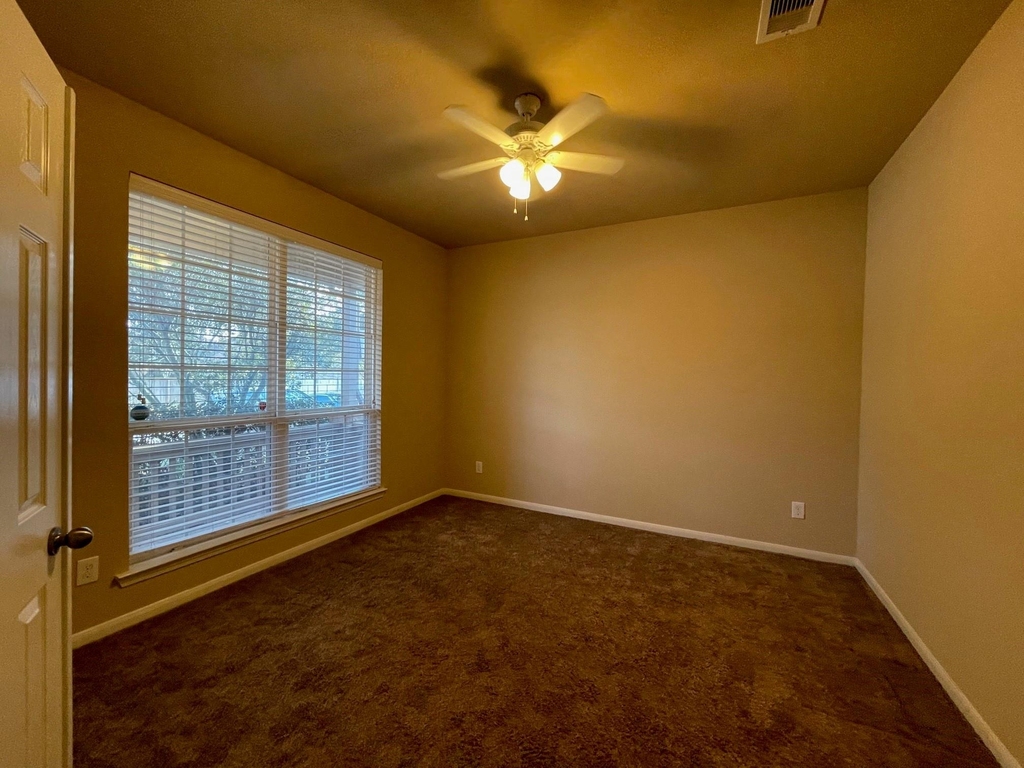 21554 Hawkspur Ridge Street - Photo 3