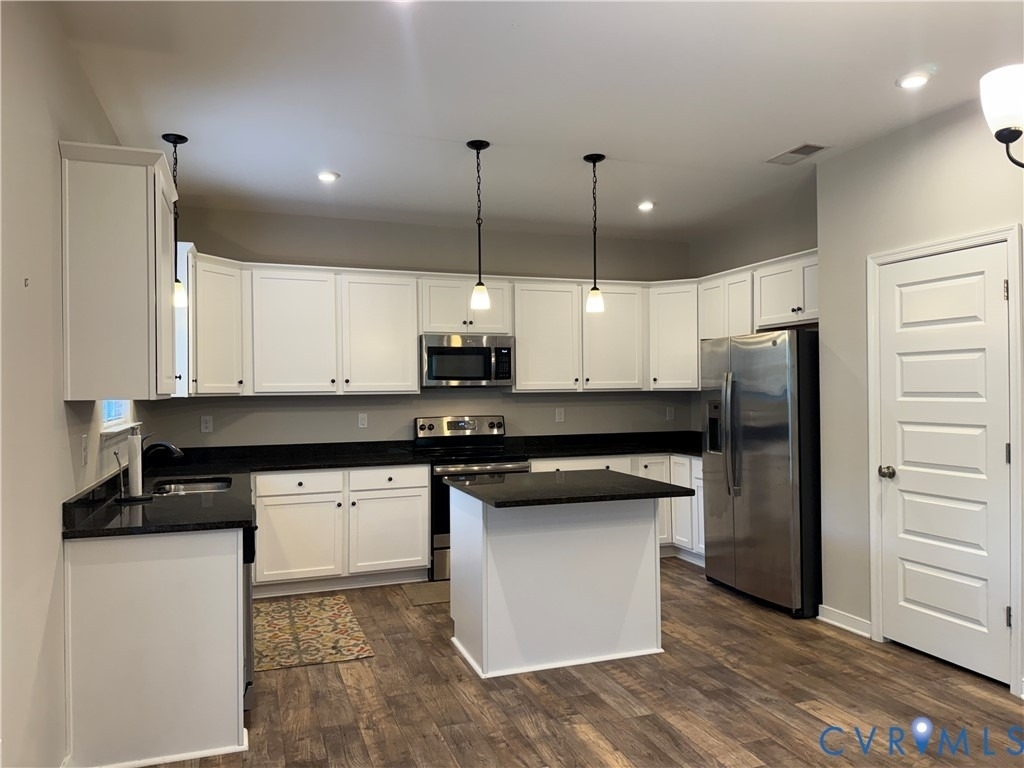 2413 Elkview Drive - Photo 3