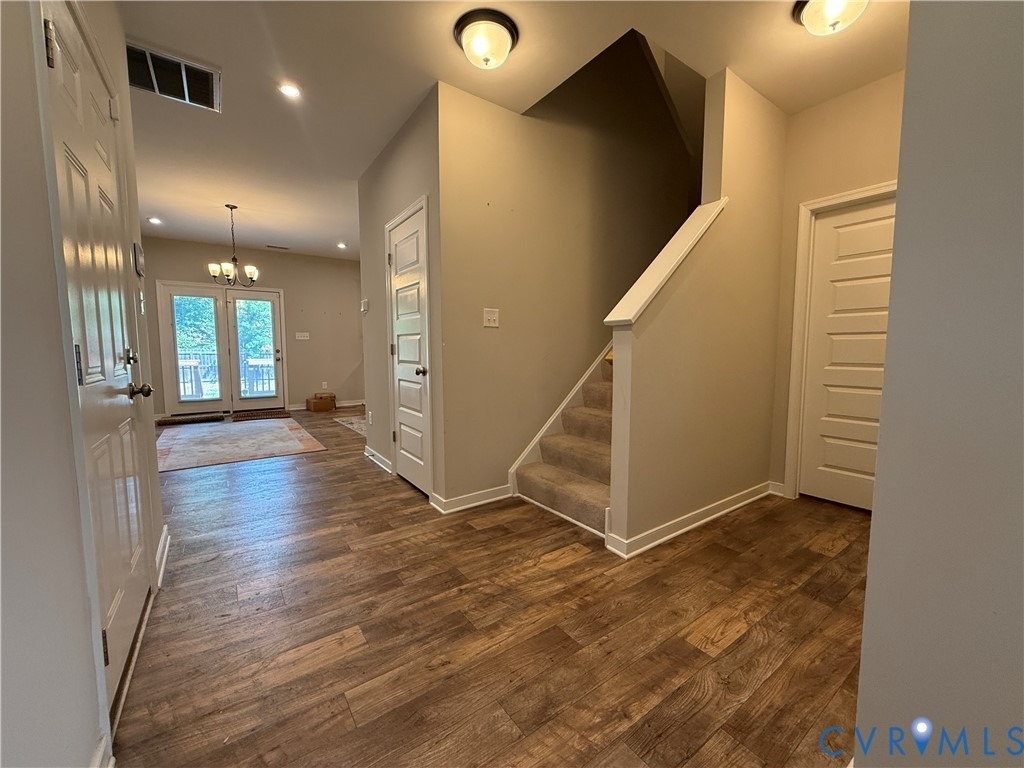 2413 Elkview Drive - Photo 4